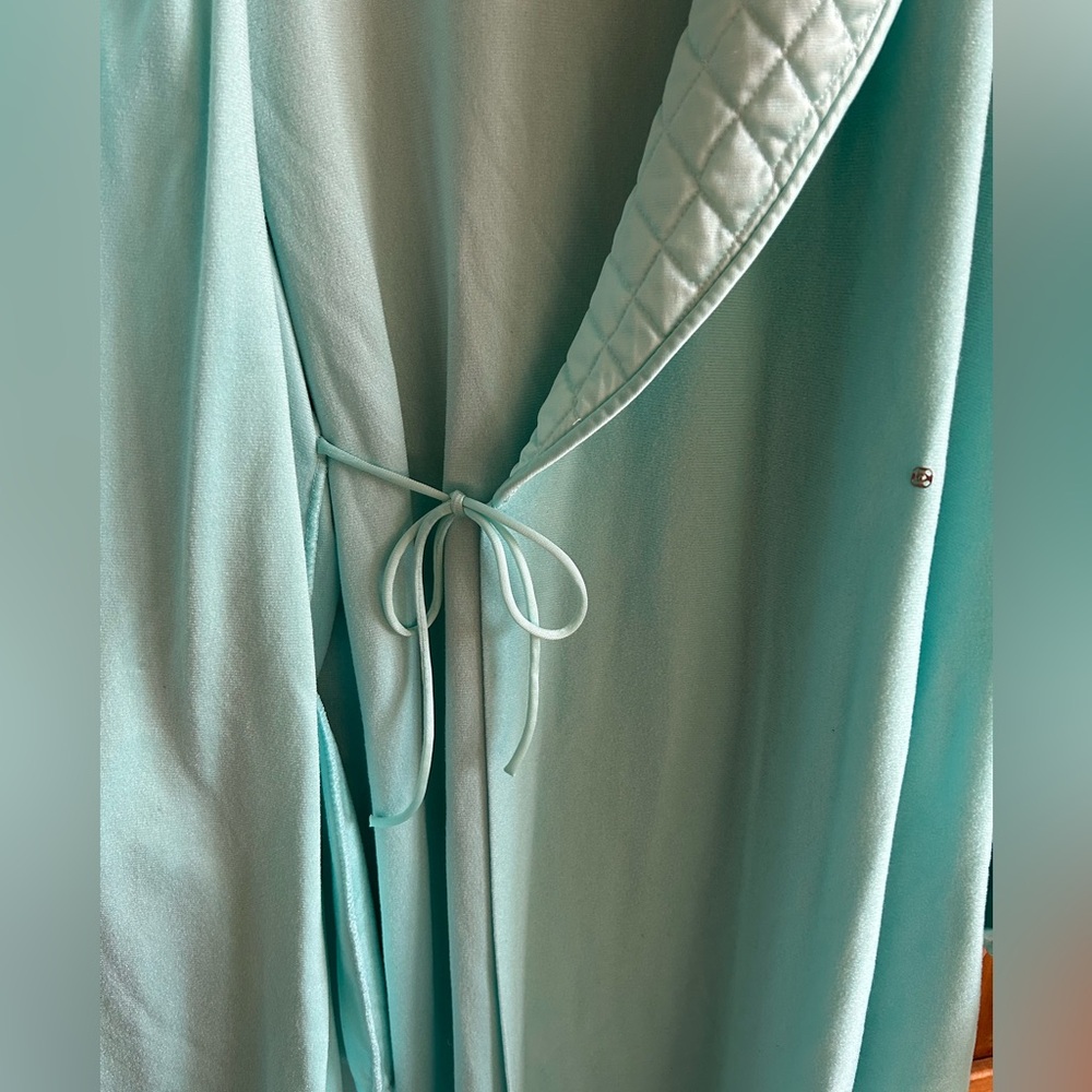 Vanity Fair Wrap-around Full Length Robe Size L - Picture 6 of 6